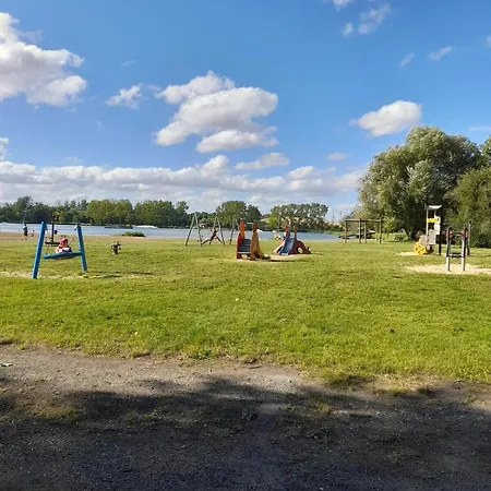 De Baigneux 2 Etoiles * Moncontour